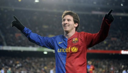 爱游戏电竞官方网站-“德甲大战在即，冠军悬念逐渐明朗化”，德甲的比赛