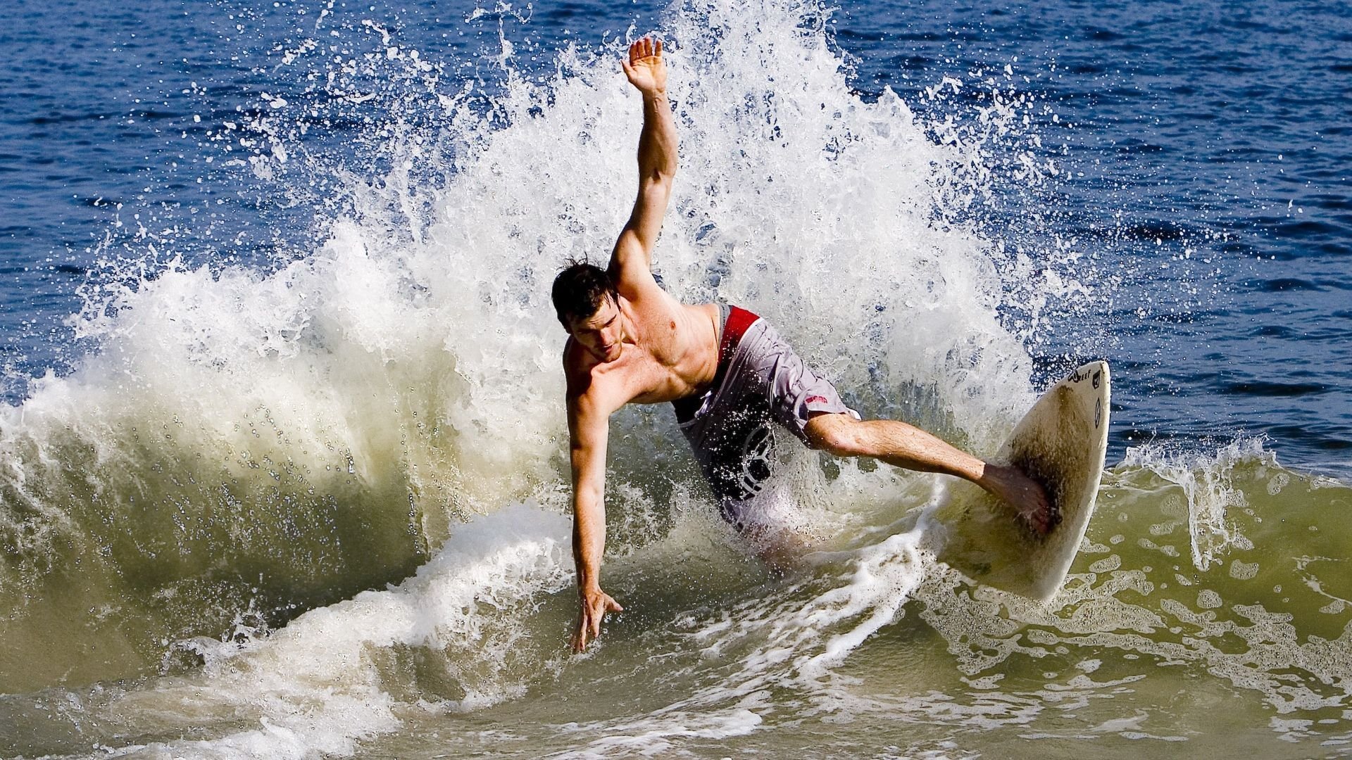 意甲豪门激烈角逐:高价引入未来之星,意甲十大巨星